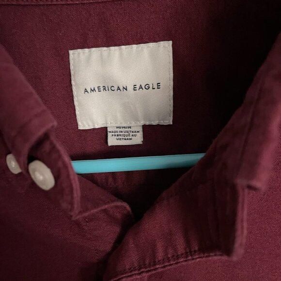 AMERICAN Eagle Burgundy Button Down Shirt - Men's Medium Heavier Weight Fabric - Picture 5 of 8